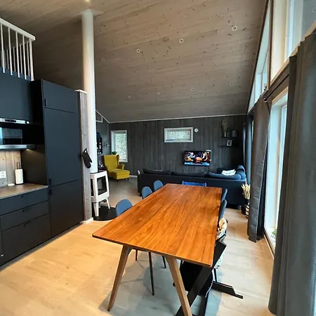 Modern In Malangen