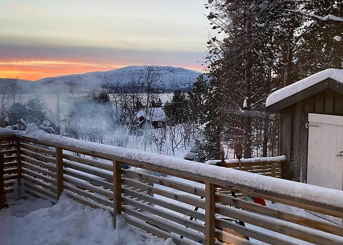 Tatil Evi Modern In Malangen