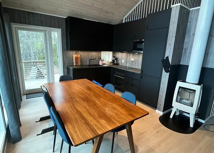 Nyaraló Modern In Malangen *